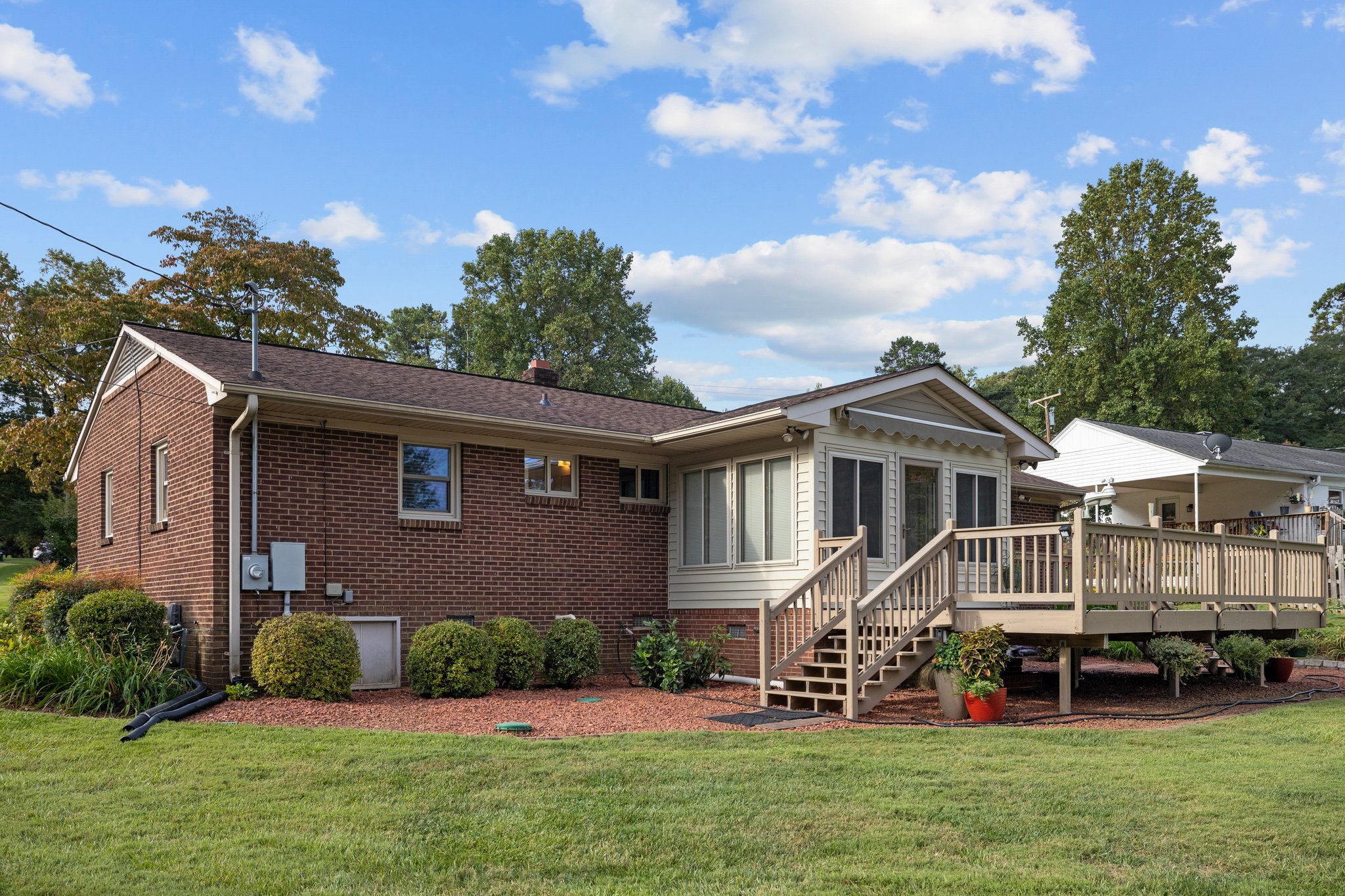 202 Peachtree Street, Belmont, North Carolina 28012, ,Single Family Home,For Sale,Peachtree Street,1032